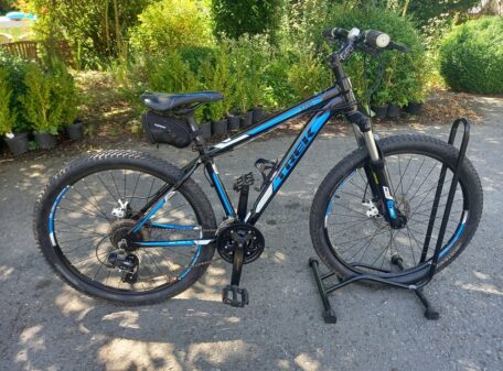 Trek 3700